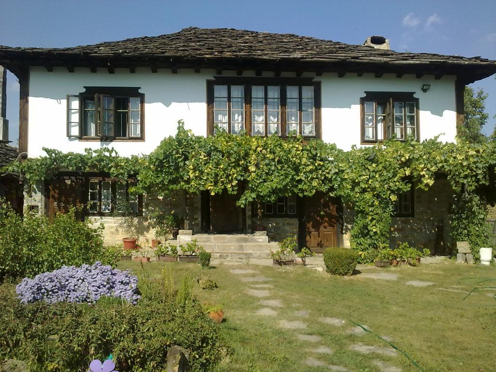 Guesthouse Peyna Exterior photo